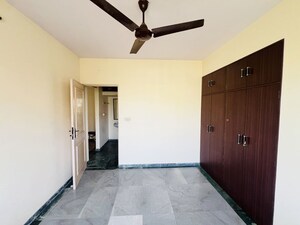 Room in 1 BHK Apartment at Hiranandani Estate Park Plaza A, Ghodbunder Road – for Sale
