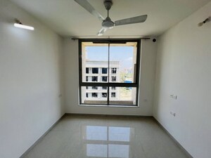 Room in 2 BHK Apartment at Hiranandani Estate Barca, Ghodbunder Road – for Rent