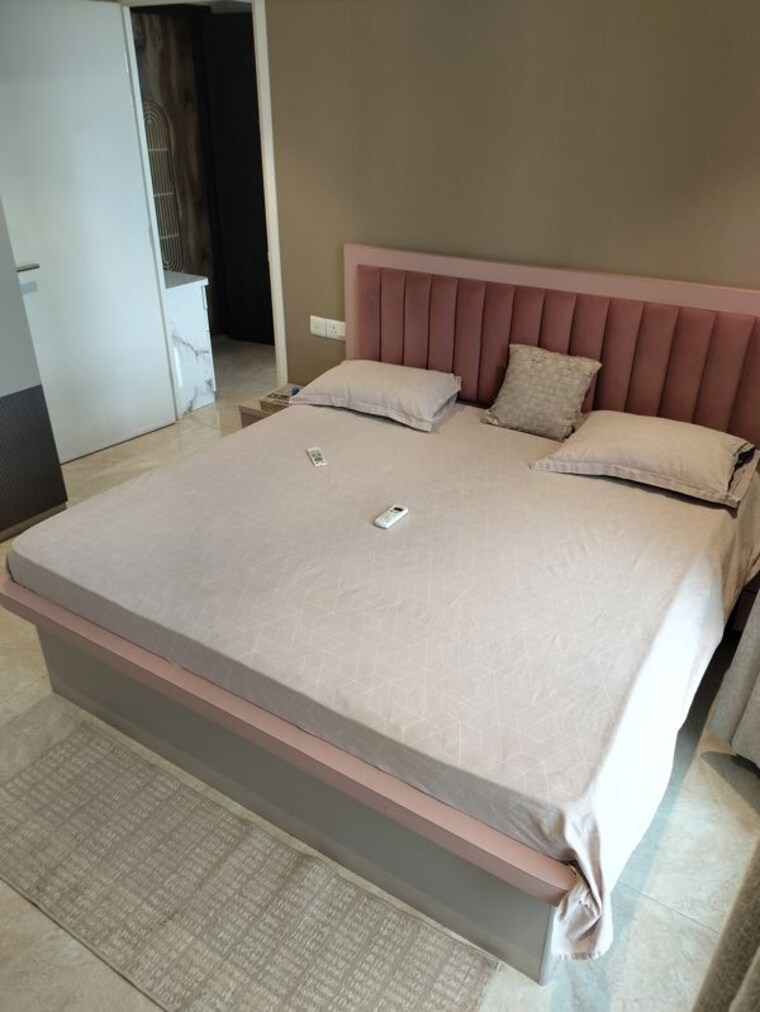 Bedroom, hiranandani-estate 3 Bedroom 1200 Sq.Ft. Apartment In Ghodbunder Road Thane 10348704