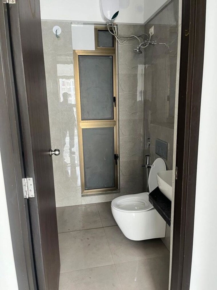 Bathroom, raymond-aashiyana 2 Bedroom 670 Sq.Ft. Apartment In Vartak Nagar Thane 10348720