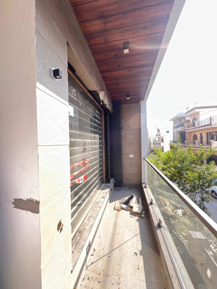 Balcony, utrathiya 4 Bedroom 130 Sq.Yd. Independent House In Utrathiya Zirakpur 9435592