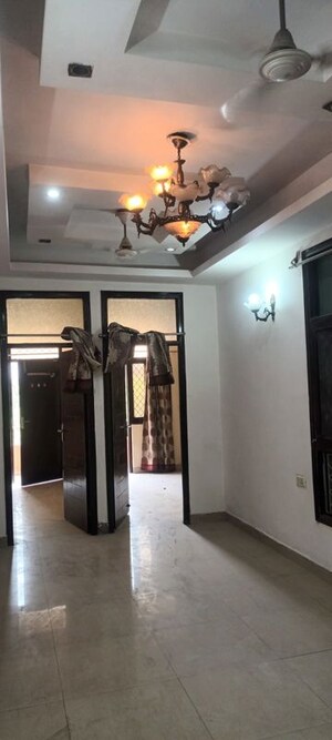 Gym in 2 BHK Builder Floor at A and M Shakti Plaza, Shakti Khand Iii – for Rent