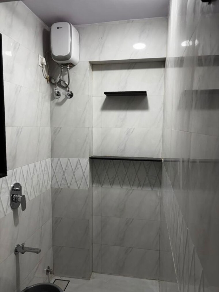Bathroom, tilak nagar 2 Bedroom 600 Sq.Ft. Apartment In Tilak Nagar Mumbai 10348781