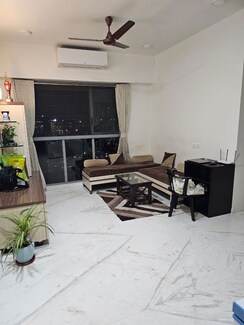 2 BHK Apartment For Rent in Lodha Bel Air