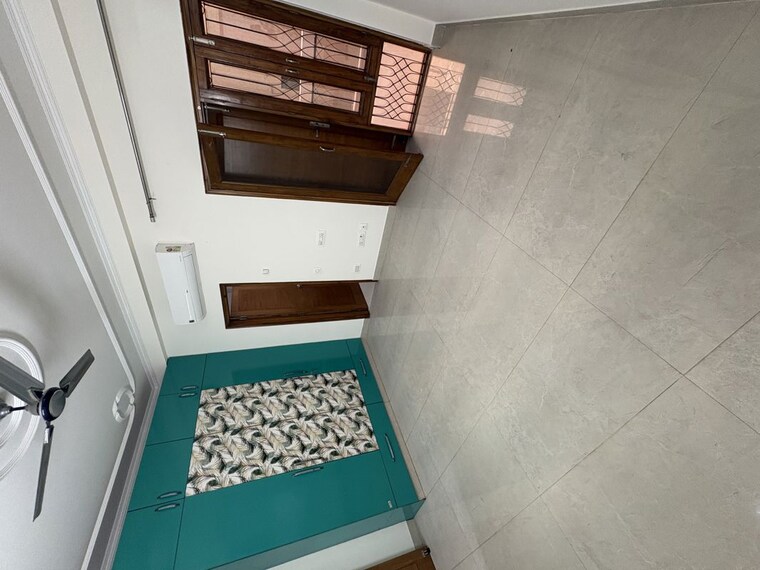 Bedroom, kalkaji 3 Bedroom 200 Sq.Yd. Builder Floor In Kalkaji Delhi 10332773