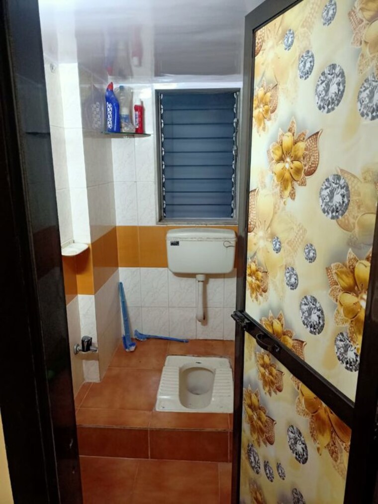 Bathroom, goregaon west 1 Bedroom 410 Sq.Ft. Apartment In Goregaon West Mumbai 10348795