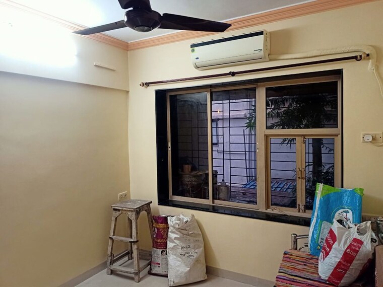 Room, goregaon west 1 Bedroom 410 Sq.Ft. Apartment In Goregaon West Mumbai 10348795