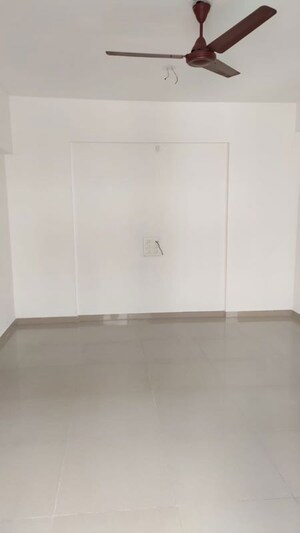 Master Bedroom in 3 BHK Apartment at Borate Jijai Nagari, Kothrud – for Rent