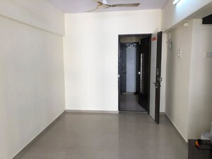 Room in 1 BHK Apartment at Rajshree Iris, Tilak Nagar – for Rent