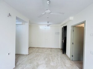 Room in 1 BHK Apartment at Hiranandani The Walk, Ghodbunder Road – for Rent