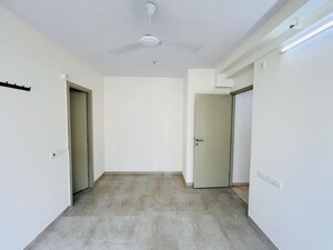 Room in 1 BHK Apartment at Hiranandani The Walk, Ghodbunder Road – for Rent