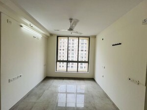 Room in 1 BHK Apartment at Hiranandani The Walk, Ghodbunder Road – for Rent