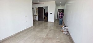 Room in 2 BHK Apartment at Kalpataru Radiance, Goregaon West – for Rent