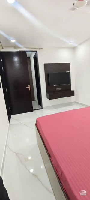 Furnished Amenities in 4 BHK Builder Floor at SS Linden, Sector 84 – for Sale