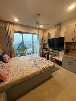 2 BHK + Store Room Apartment For Rent in Lodha Fiorenza