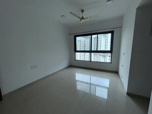 Room in 1 BHK Apartment at Kalpataru Immensa, Kolshet Road – for Rent