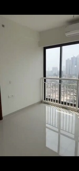 Room in 2 BHK Apartment at Dynamix Divum, Malad East – for Rent