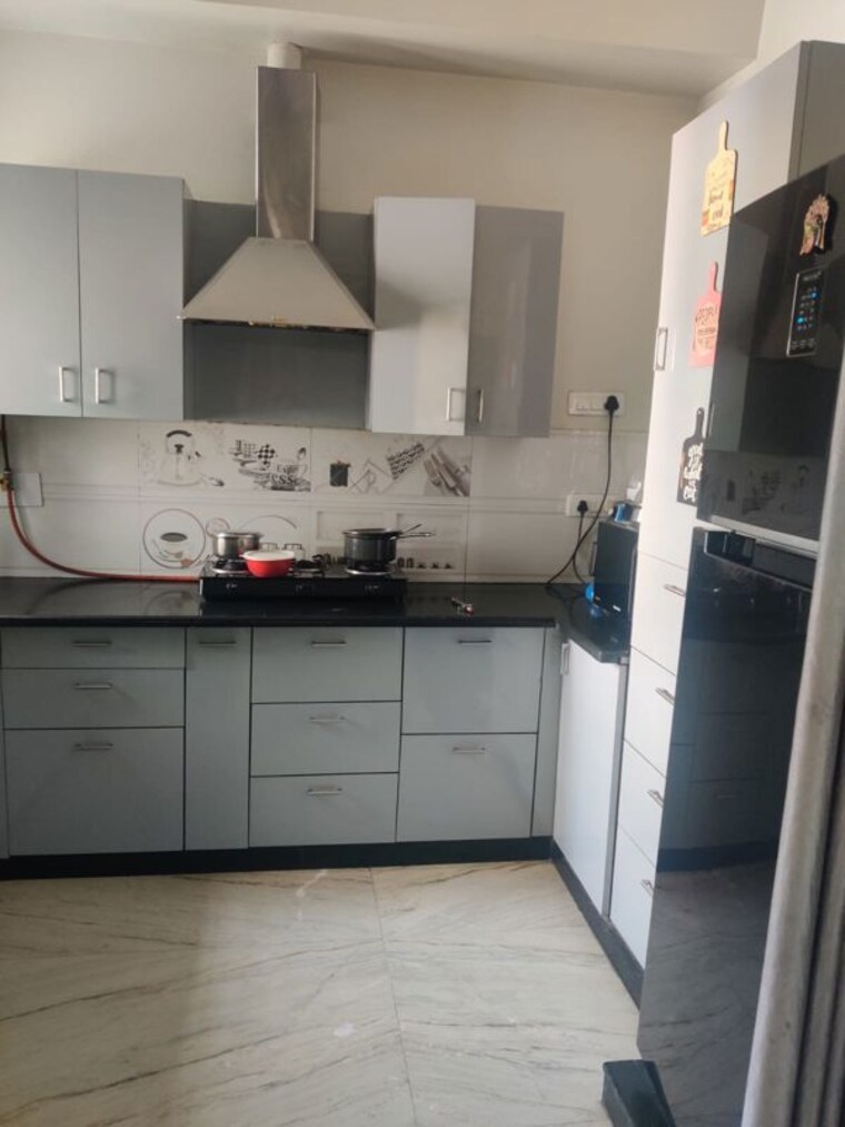 Kitchen, chittaranjan park 3 Bedroom 160 Sq.Yd. Builder Floor In Chittaranjan Park Delhi 9292057