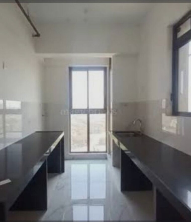 Kitchen, damji-shamji-mahavir-spring-tulip-phase-1 5 Bedroom 1814 Sq.Ft. Apartment In Pokhran Road No Two Thane 10348926