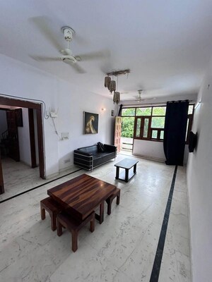 1 BHK Builder Floor For Rent in Kalkaji