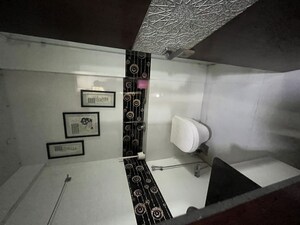 Furnished Amenities in 2.5 BHK Apartment at Kanakia Space Samarpan Exotica, Borivali East – for Rent