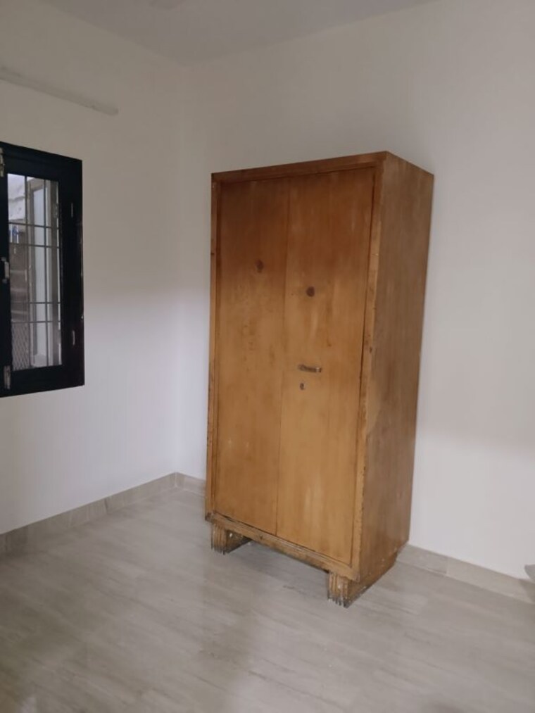 Room, sarita vihar 3 Bedroom 1850 Sq.Ft. Builder Floor In Sarita Vihar Delhi 10348881