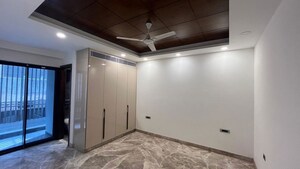 Room in 4 BHK Builder Floor at Sushant Lok I – for Sale