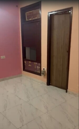 Room in 2 BHK Builder Floor at Indira Nagar – for Rent