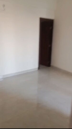 Room in 3 BHK Apartment at VVIP Mangal, Raj Nagar Extension – for Rent
