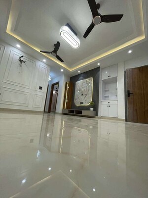 Kitchen in 3 BHK Builder Floor at Puri Kohinoor Emporium, Sector 89 – for Sale