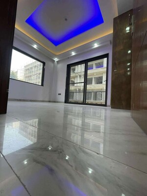 Kitchen in 3 BHK Builder Floor at Puri Kohinoor Emporium, Sector 89 – for Sale