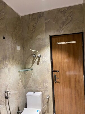 Furnished Amenities in 1 RK Builder Floor at RWA Apartments Sector 52, Sector 52 – for Rent