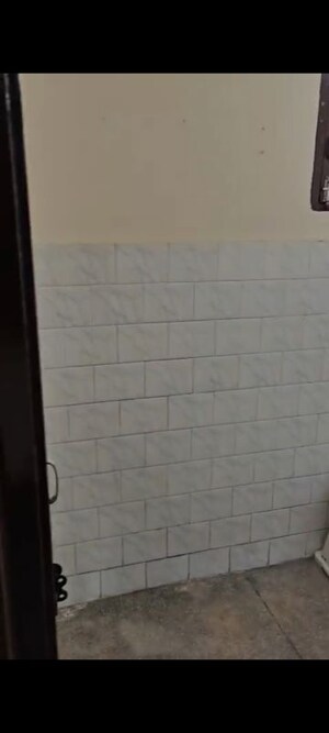 Bathroom in 2 BHK Builder Floor at Sector 38 – for Rent