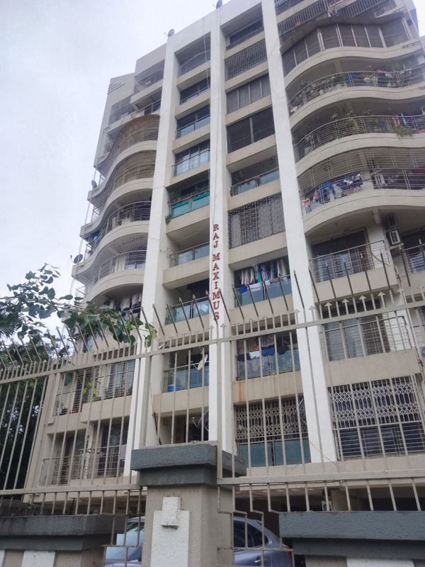 2 BHK 790 Sq.Ft. Apartment in Raj Maximus