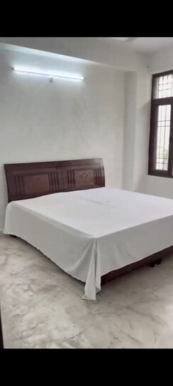 3 BHK Builder Floor For Rent in Sector 76