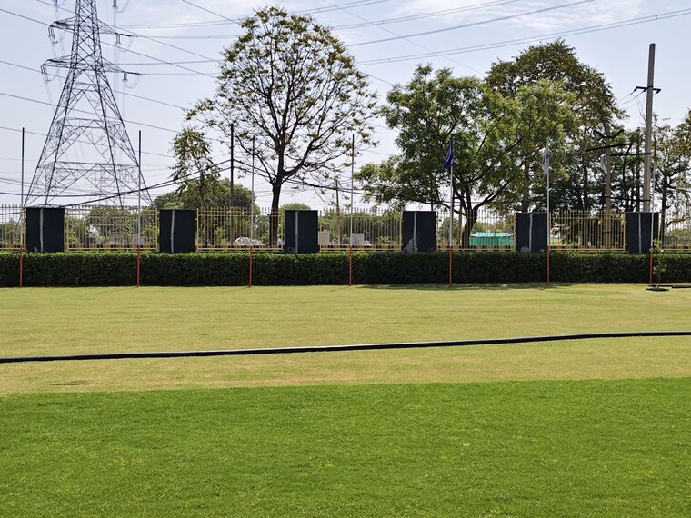 Garden, yashvi-golden-gate-residency  118 Sq.Yd. Plot In Farukh Nagar Sector 3 Gurgaon 10349192