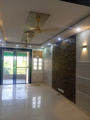 Room in 3 BHK Apartment at Sector 12 Dwarka – for Rent