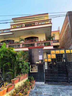 2 BHK Builder Floor – Exterior View View at Sector 23a - for Rent