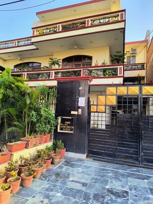 2 BHK Builder Floor – Exterior View View at Sector 23a - for Rent
