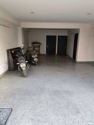 Parking in 2 BHK Builder Floor at Sector 23a – for Rent