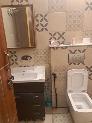 Team Area in 3 BHK Builder Floor at JakhaN-Rajpur Road – for Rent