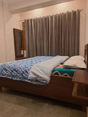 Bedroom in 3 BHK Builder Floor at JakhaN-Rajpur Road – for Rent