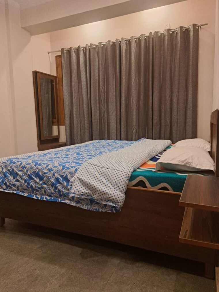 Bedroom, jakhan rajpur road 3 Bedroom 2000 Sq.Ft. Builder Floor In JakhaN Rajpur Road Dehradun 10349307