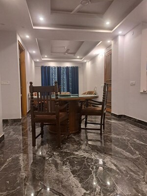 Living Room in 3 BHK Builder Floor at JakhaN-Rajpur Road – for Rent