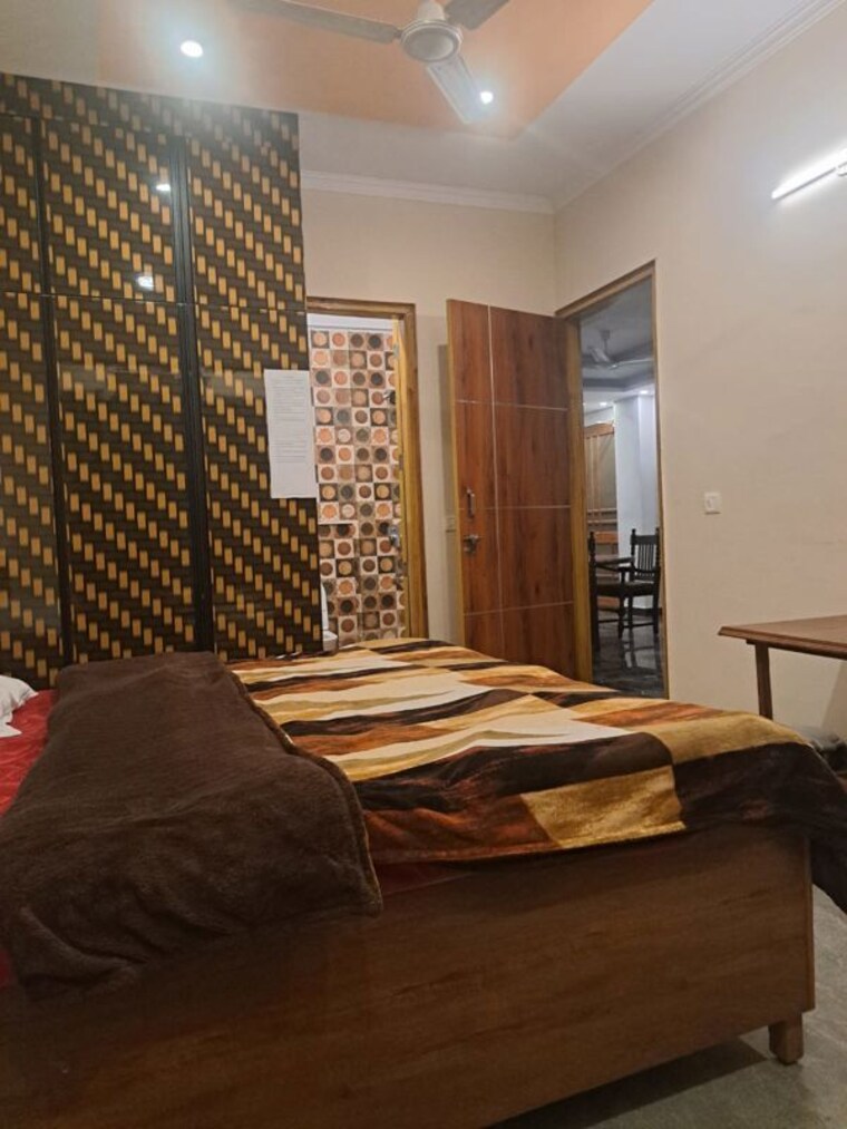 Bedroom, jakhan rajpur road 3 Bedroom 2000 Sq.Ft. Builder Floor In JakhaN Rajpur Road Dehradun 10349307