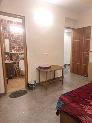Bedroom in 3 BHK Builder Floor at JakhaN-Rajpur Road – for Rent