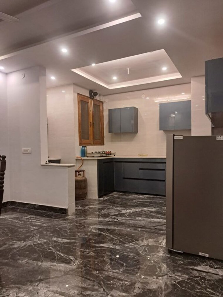 Kitchen, jakhan rajpur road 3 Bedroom 2000 Sq.Ft. Builder Floor In JakhaN Rajpur Road Dehradun 10349307