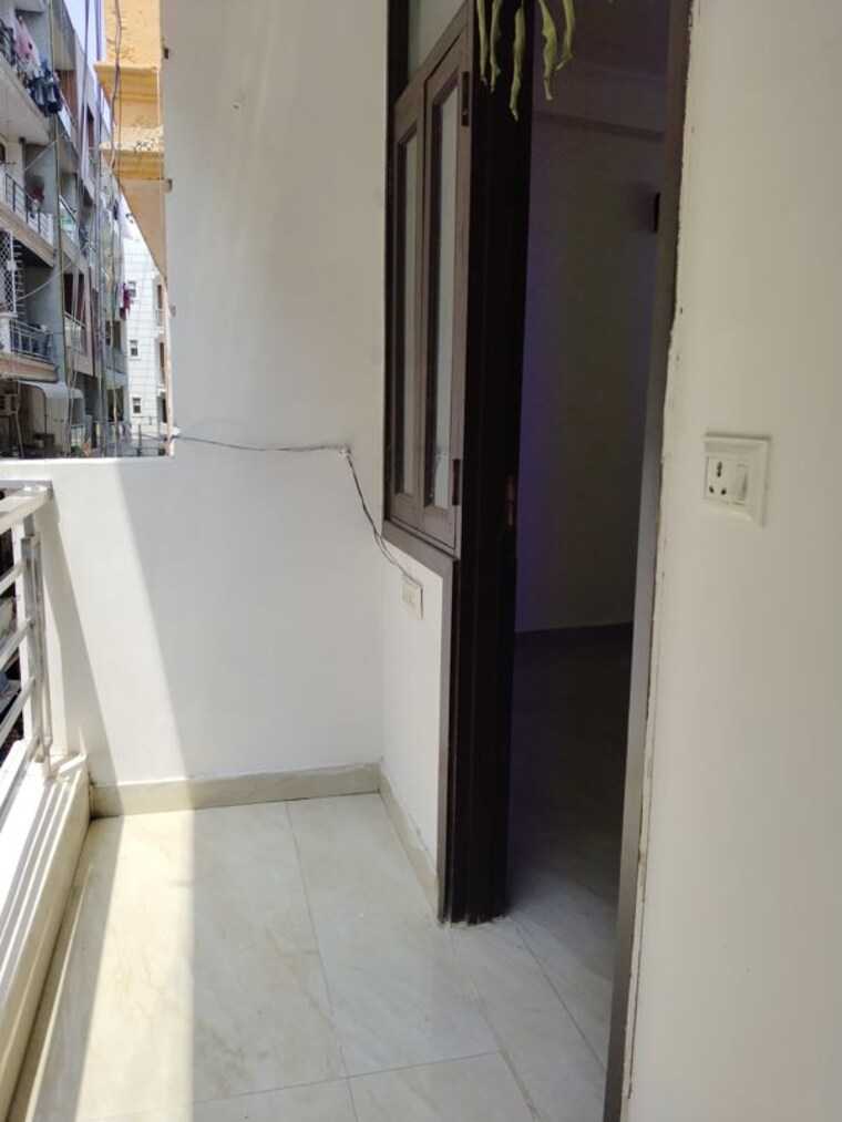 Balcony, panchsheel vihar 2 Bedroom 900 Sq.Ft. Apartment In Panchsheel Vihar Delhi 10349305