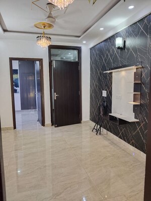 Room in 2 BHK Apartment at Panchsheel Vihar – for Rent