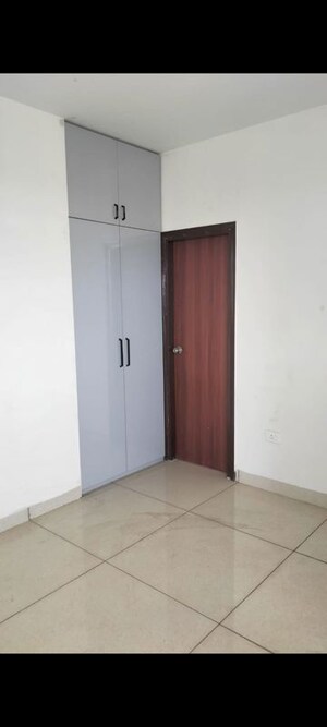 Room in 3 BHK Apartment at RPS Auria, Sector 88 – for Rent